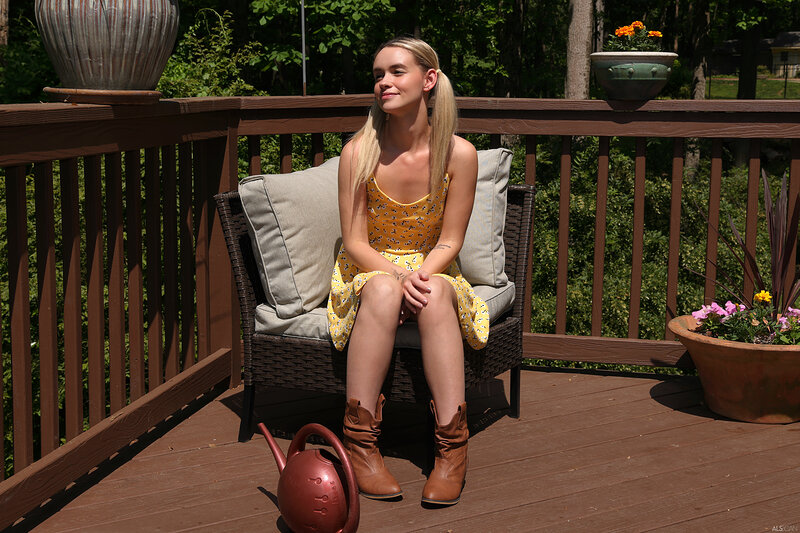 Мари, 29 лет, 0 размер груди